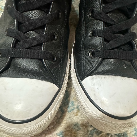Men’s Converse Black leather High-Top 13 no tie top has a stretch to put on - Picture 2 of 7